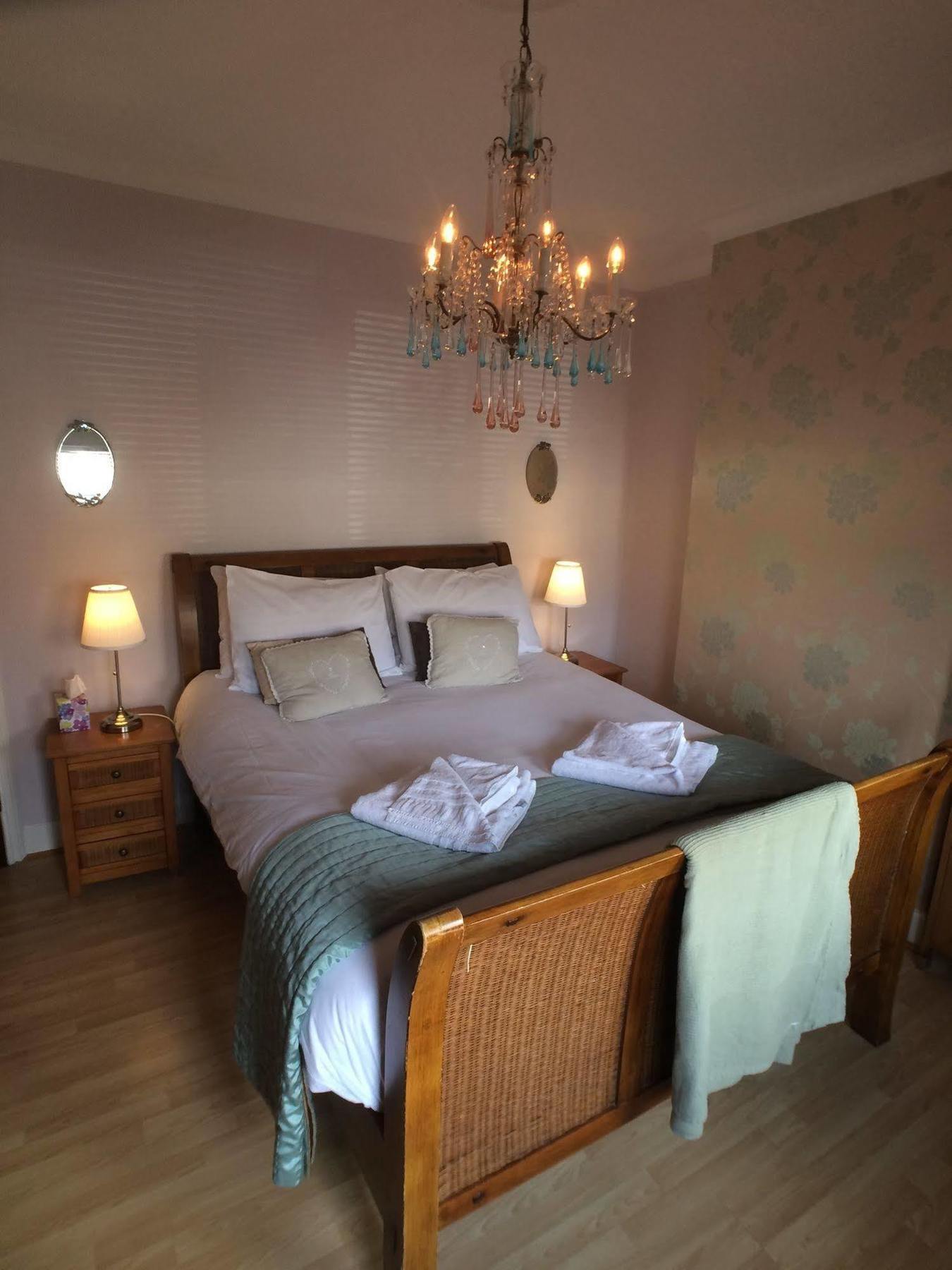 Ty Rosa Rooms Cardiff Buitenkant foto